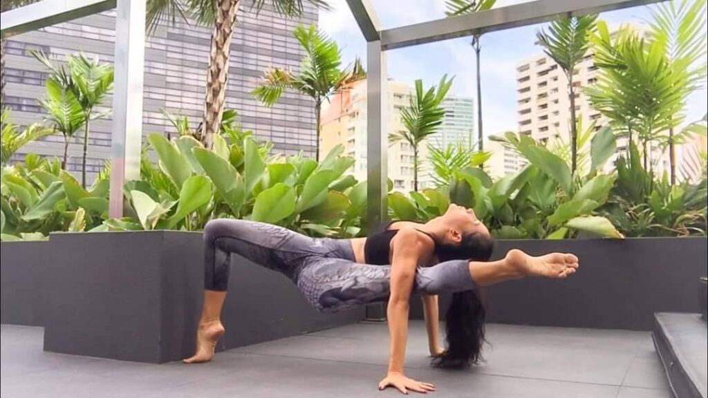 Yoga ครูสอนโยคะ kru janie yoga bangkok 2